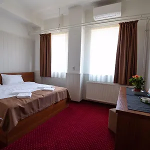 Hotel Népliget, Budapest